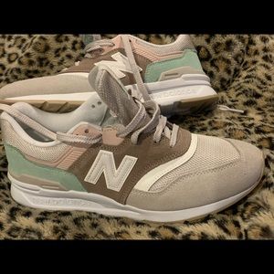 New Balance Women's Sneakers in Brown, Pink, and Green